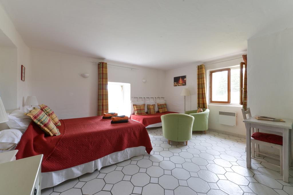 Le Vieux Platane Hotel Cairanne Exterior photo